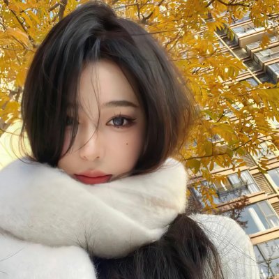 蒂拉和兰妮劫火车